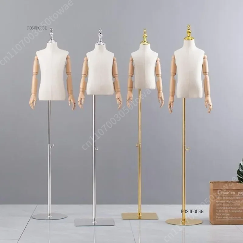 Kinder-Schaufensterpuppe mit V – Baby Clothing Display Bewertung und Preis