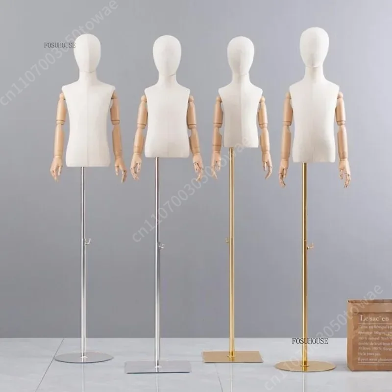 Kinder-Schaufensterpuppe mit V – Baby Clothing Display Bewertung und Preis